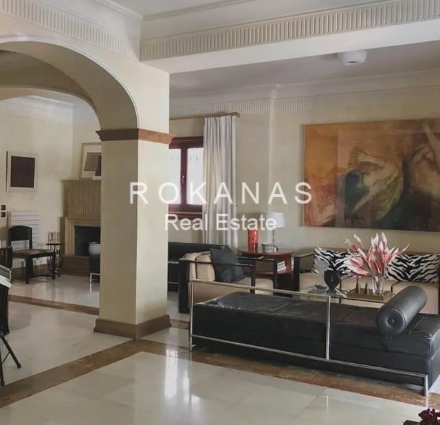 (For Sale) Residential Detached house || Athens South/Glyfada - 242 Sq.m, 5 Bedrooms, 1.750.000€ 