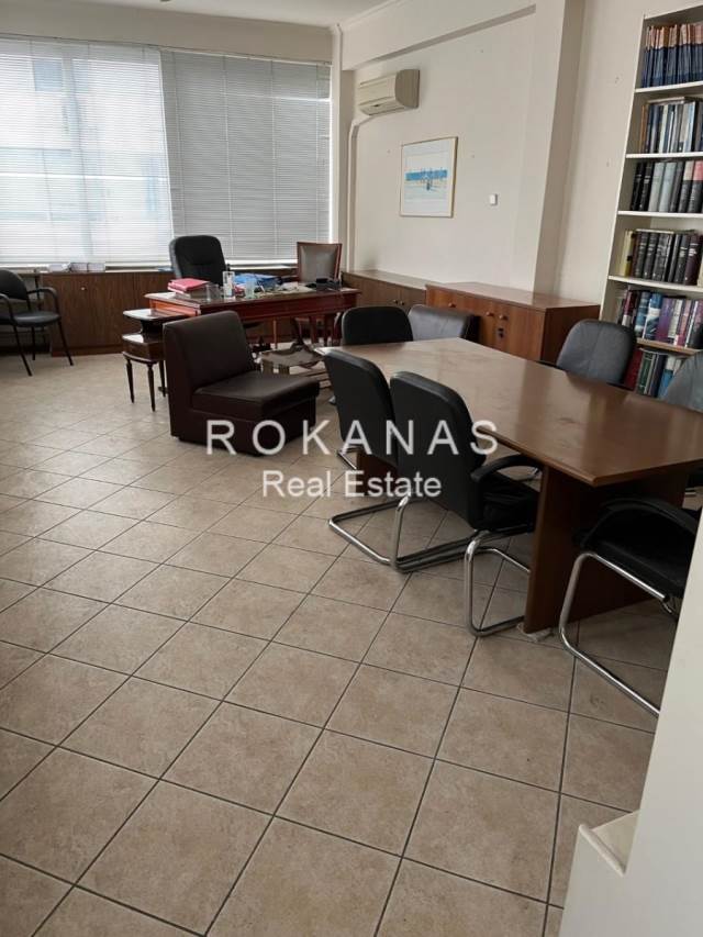 (For Sale) Commercial Office || Piraias/Piraeus - 86 Sq.m, 130.000€ 